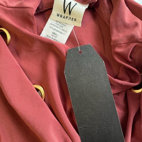 New Wrapper brown top - Picture 3 of 4